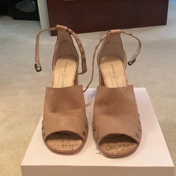 Chinese Laundry Savana Block cork heel , Peep toe shoe, size 8 - Picture 2 of 9